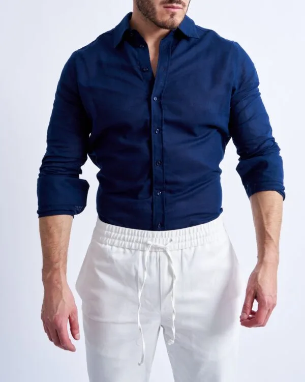 Camisa Lisa de Algodón – Clásica y Atemporal